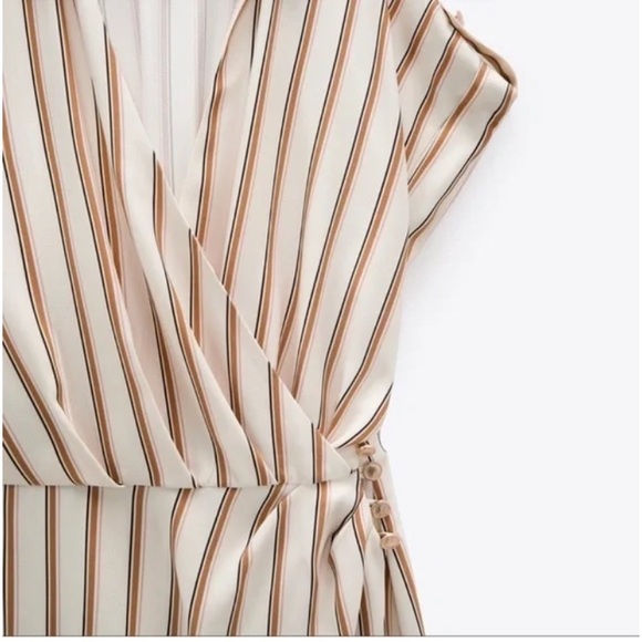 NWT Zara striped wrap midi dress in cream and tan with gold buttons size S - Picture 10 of 12